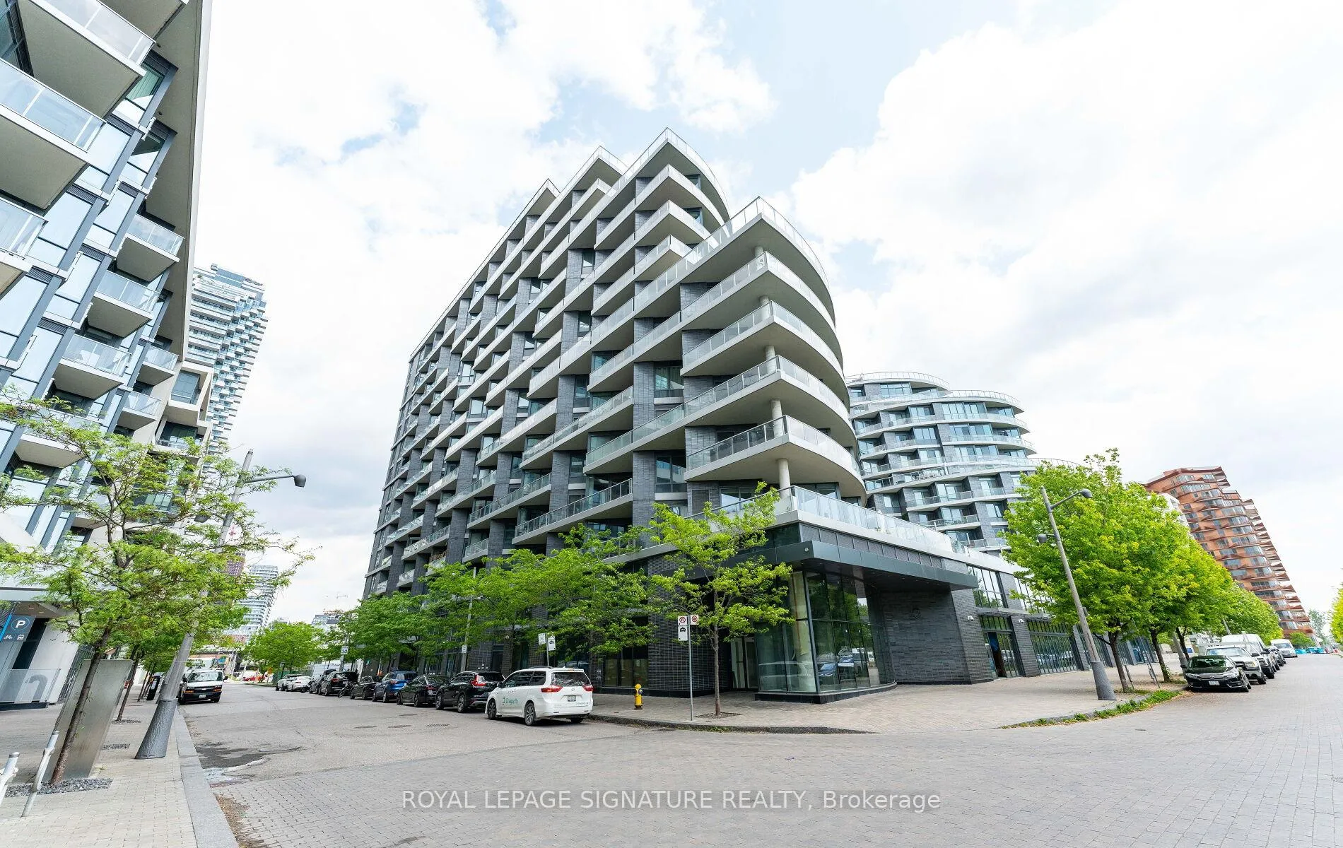 Photo 6 of Unit PH35, 1 Edgewater Drive, Toronto, Waterfront Communities — HOMEH