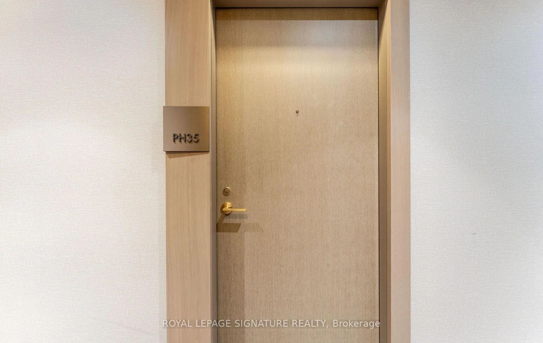Photo 11 of Unit PH35, 1 Edgewater Drive, Toronto, Waterfront Communities — HOMEH