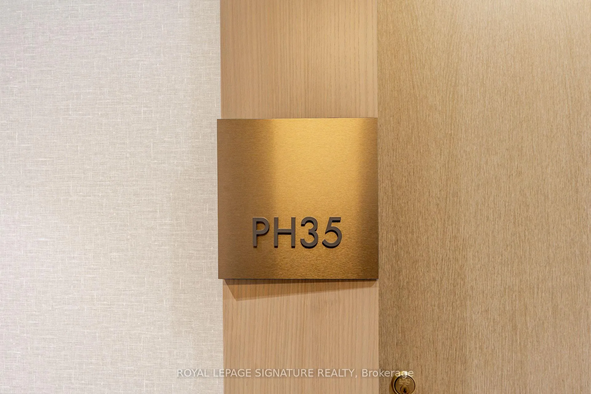 Photo 12 of Unit PH35, 1 Edgewater Drive, Toronto, Waterfront Communities — HOMEH