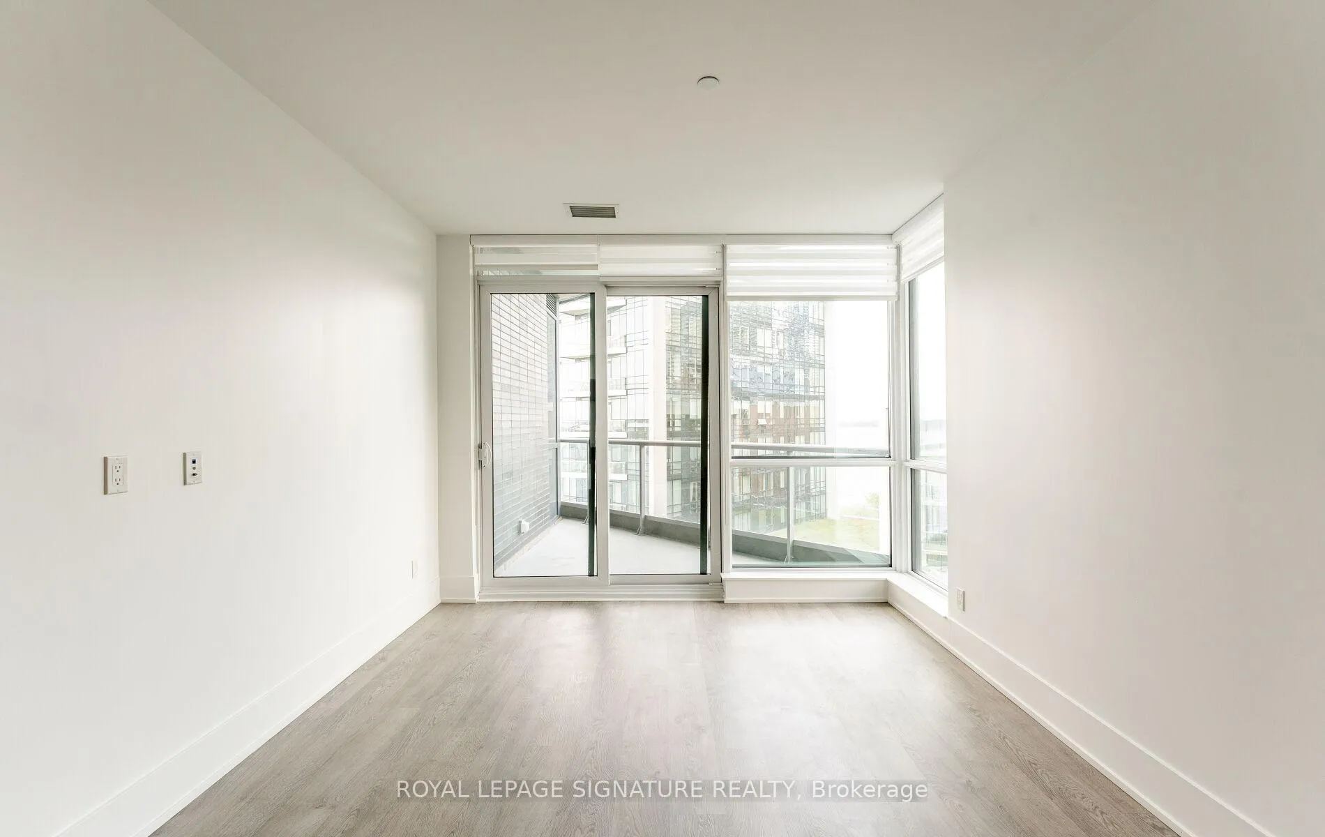 Photo 15 of Unit PH35, 1 Edgewater Drive, Toronto, Waterfront Communities — HOMEH