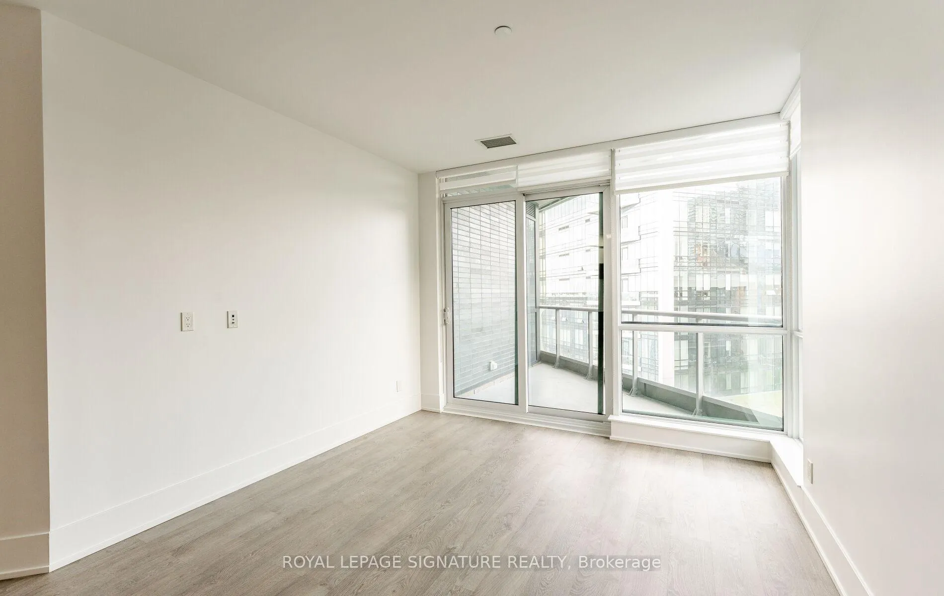 Photo 16 of Unit PH35, 1 Edgewater Drive, Toronto, Waterfront Communities — HOMEH