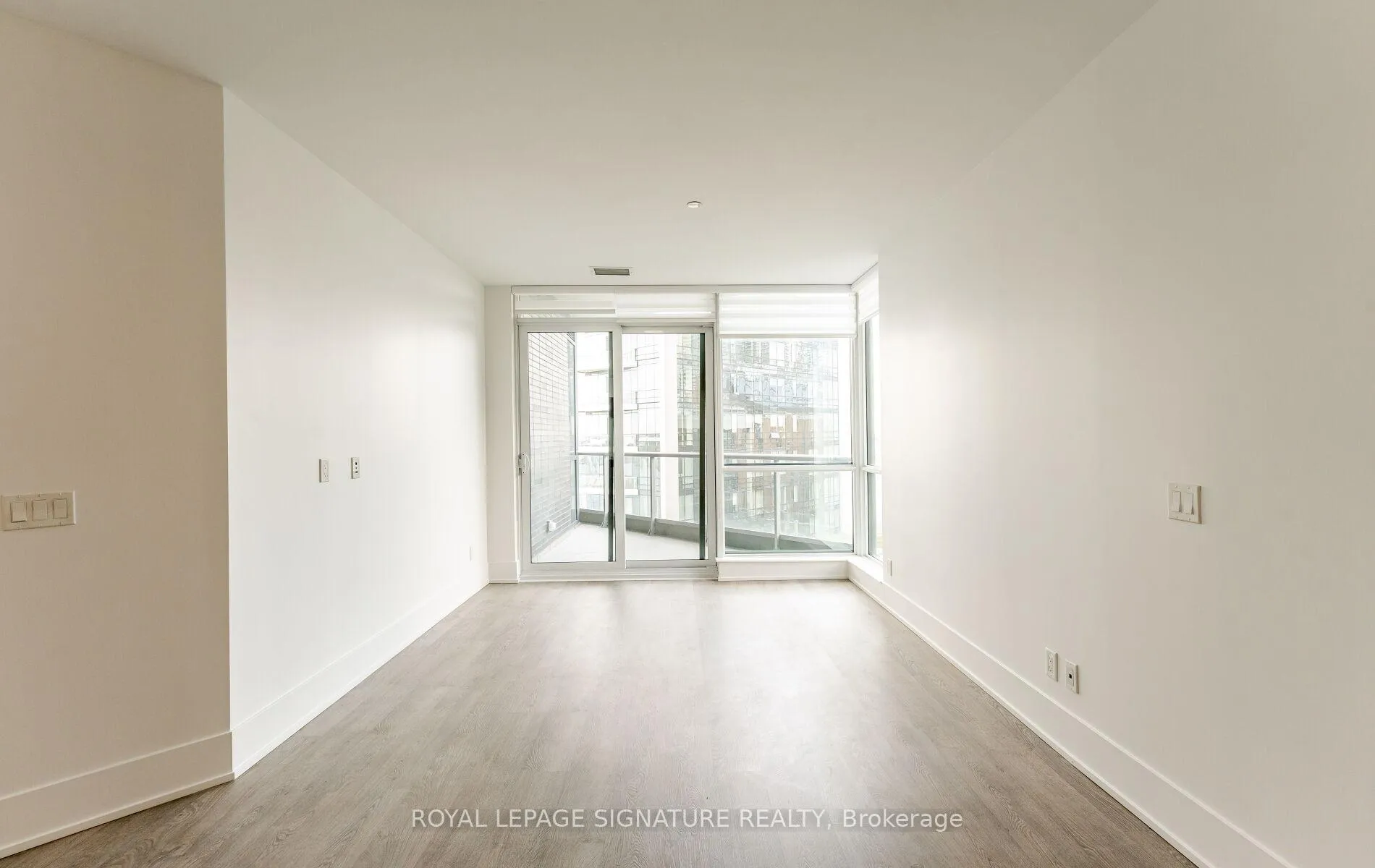 Photo 18 of Unit PH35, 1 Edgewater Drive, Toronto, Waterfront Communities — HOMEH