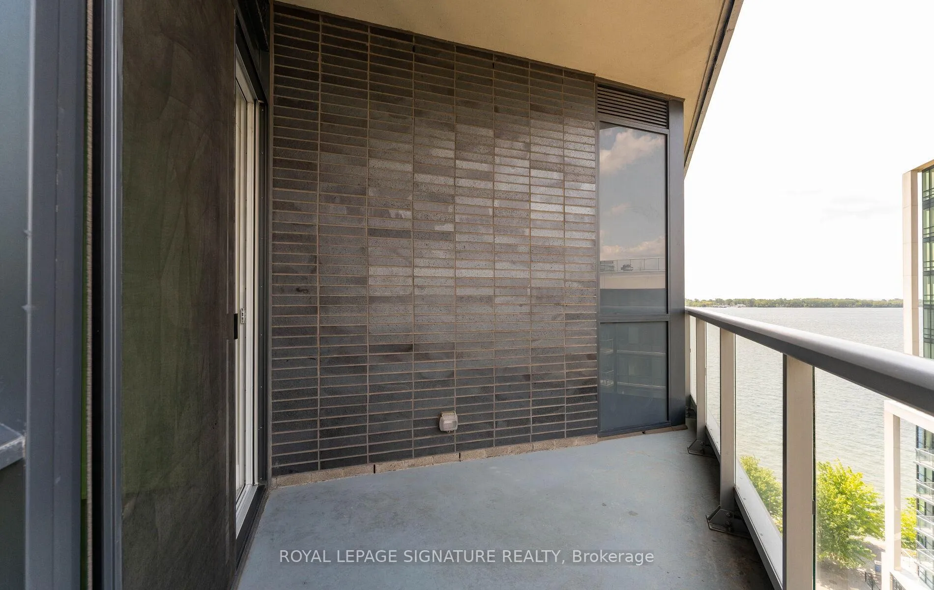 Photo 39 of Unit PH35, 1 Edgewater Drive, Toronto, Waterfront Communities — HOMEH