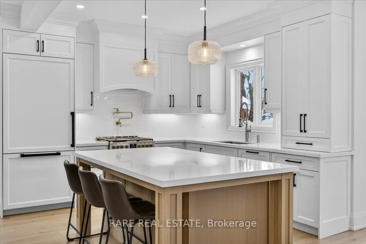 Photo 14 of 2 Forest Hill Drive, Springwater, Midhurst — HOMEH