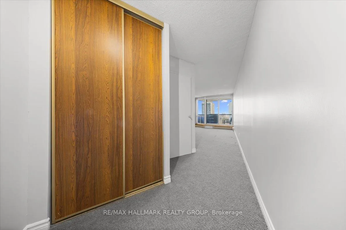 Photo 3 of Unit 1403, 900 Dynes Road S, Ottawa, Carleton Square — HOMEH