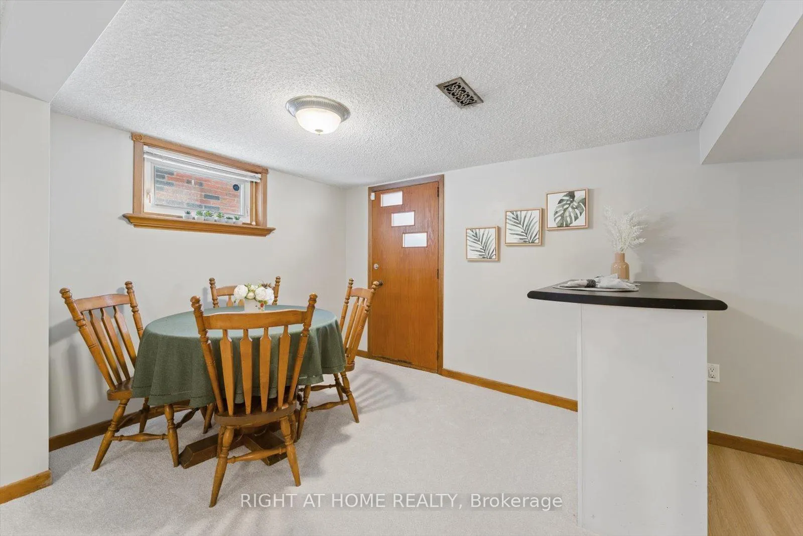Photo 32 of 56 Cadillac Avenue N, Oshawa, O'Neill — HOMEH
