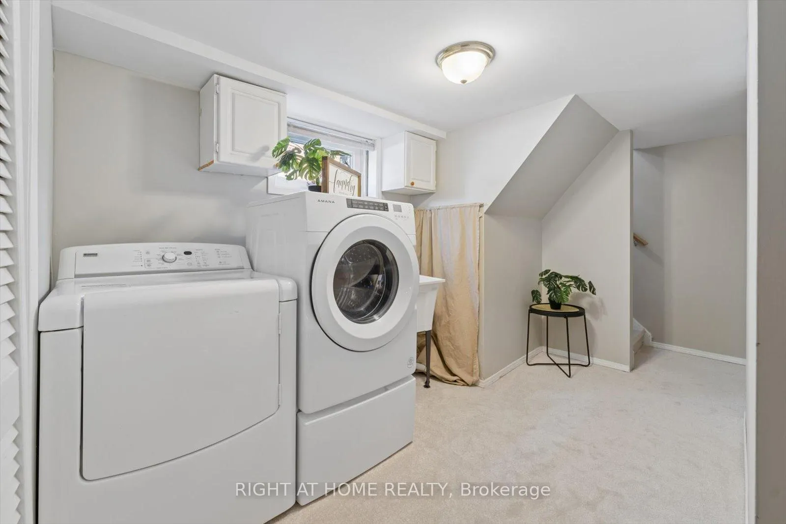 Photo 38 of 56 Cadillac Avenue N, Oshawa, O'Neill — HOMEH
