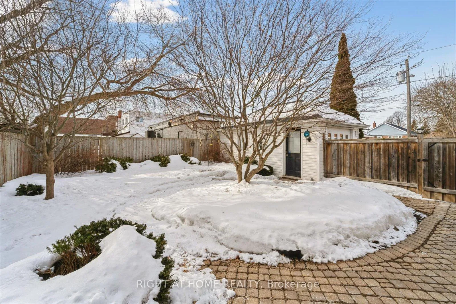 Photo 41 of 56 Cadillac Avenue N, Oshawa, O'Neill — HOMEH