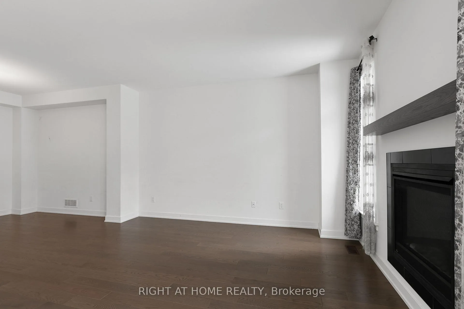 Photo 5 of 613 Rathburn Lane, Ottawa, Leitrim — HOMEH