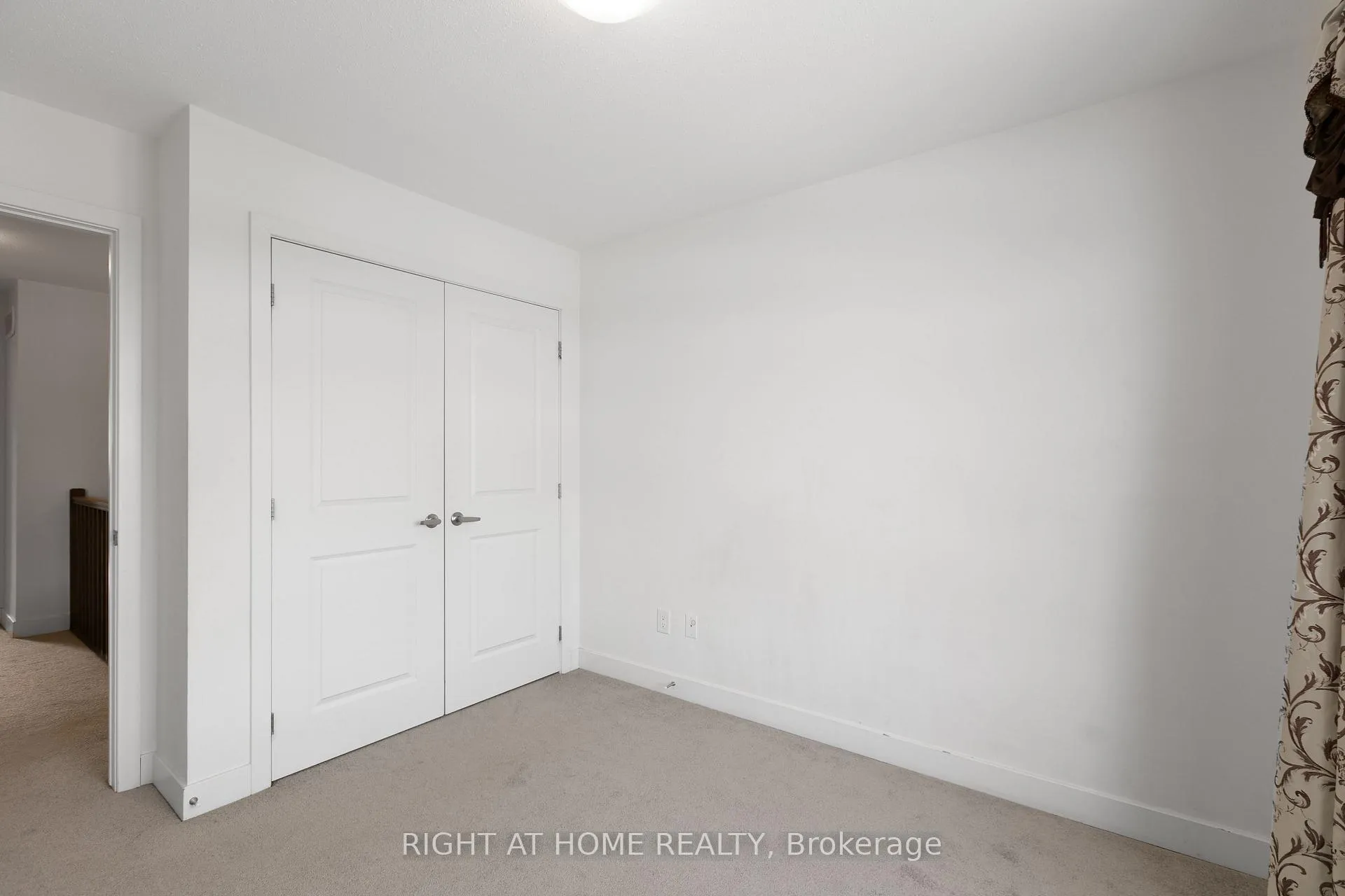Photo 18 of 613 Rathburn Lane, Ottawa, Leitrim — HOMEH