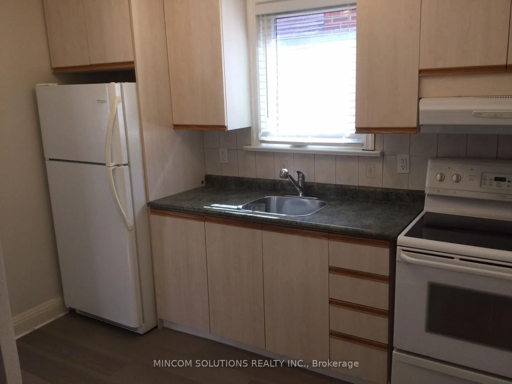 Photo 16 of 388 Kane Avenue, Toronto, Keelesdale-Eglinton West — HOMEH