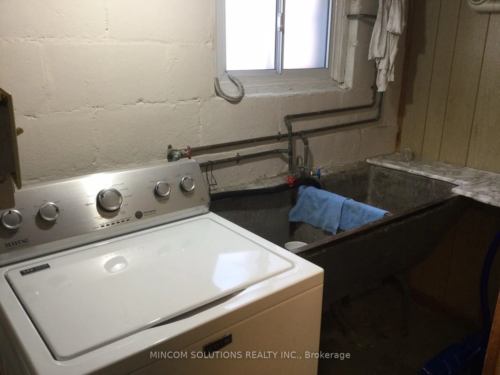 Photo 23 of 388 Kane Avenue, Toronto, Keelesdale-Eglinton West — HOMEH
