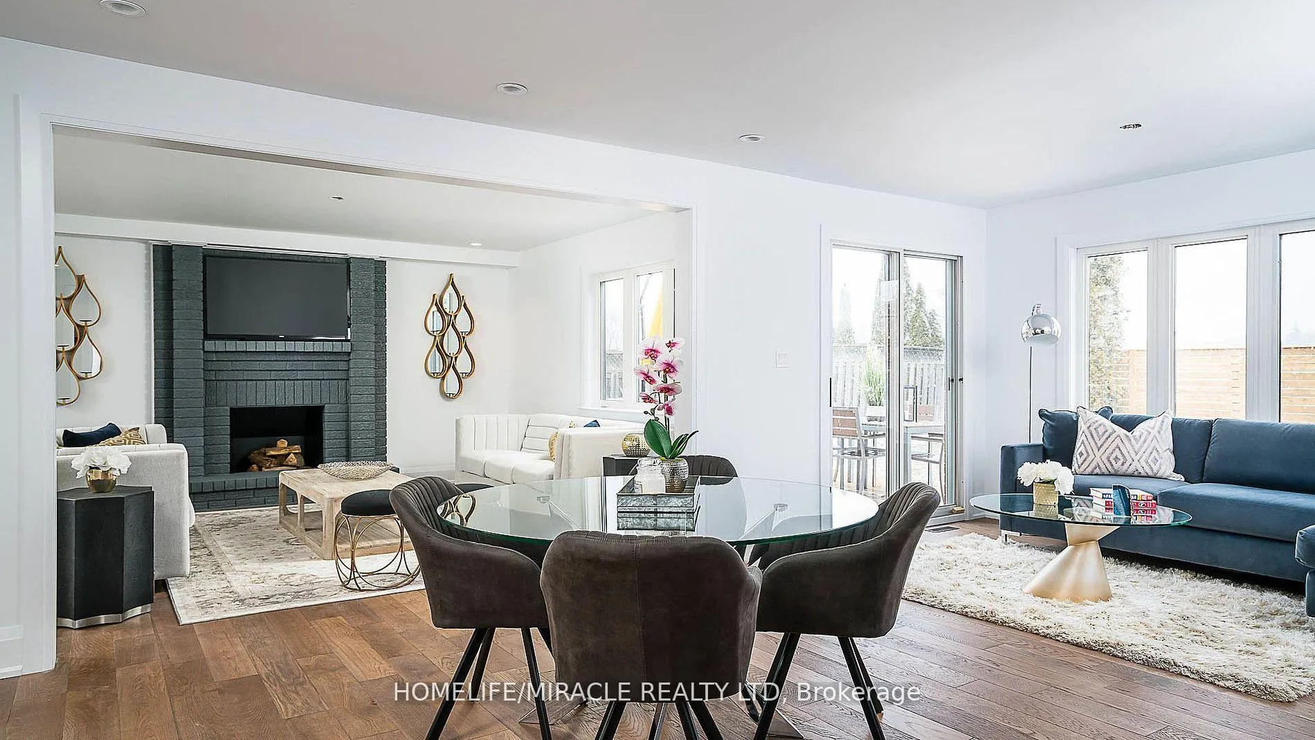 Photo 7 of Unit Upper, 157 Valeria Boulevard, Vaughan, East Woodbridge — HOMEH