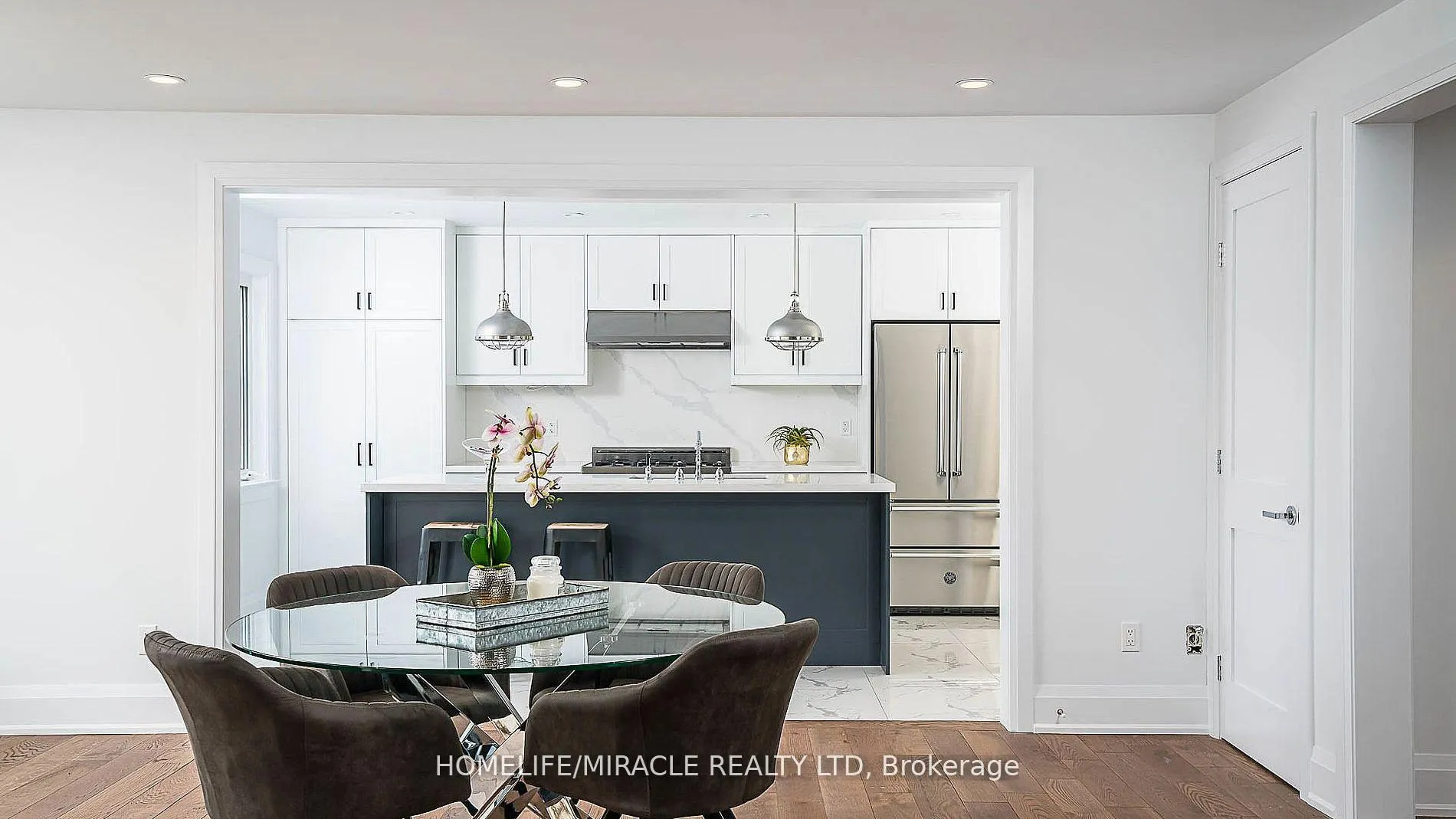 Photo 8 of Unit Upper, 157 Valeria Boulevard, Vaughan, East Woodbridge — HOMEH