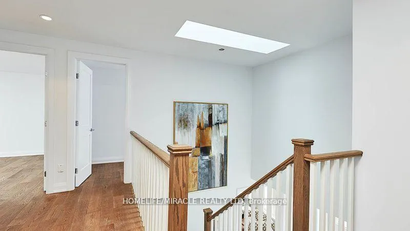 Photo 18 of Unit Upper, 157 Valeria Boulevard, Vaughan, East Woodbridge — HOMEH
