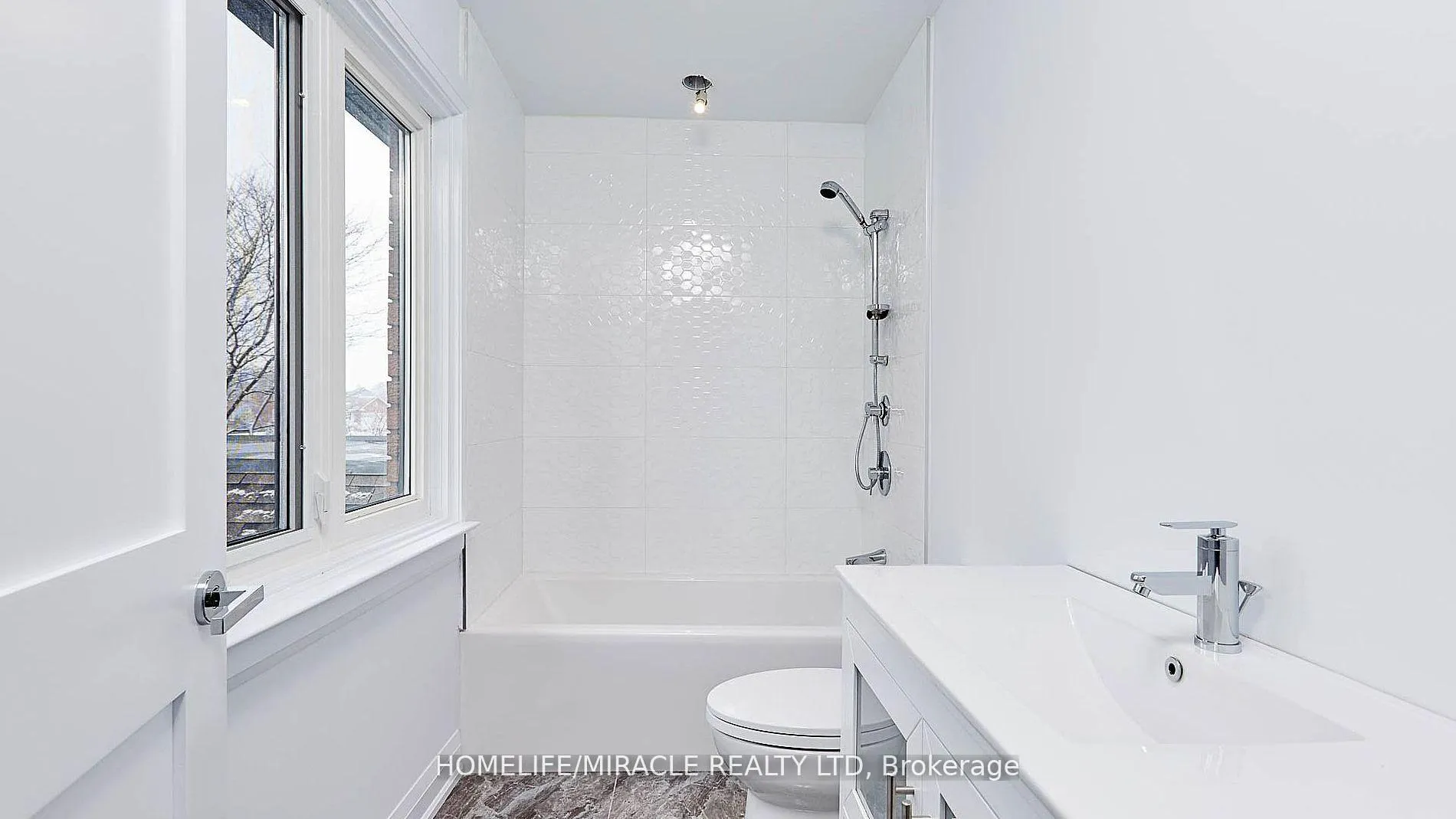 Photo 30 of Unit Upper, 157 Valeria Boulevard, Vaughan, East Woodbridge — HOMEH