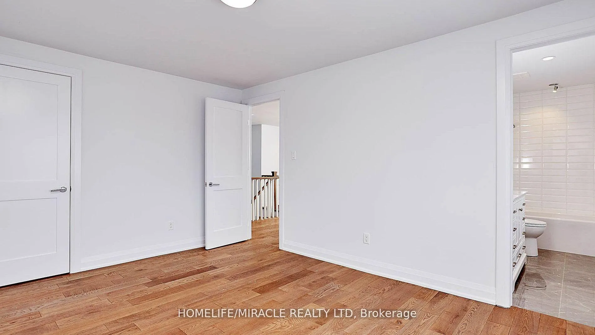 Photo 32 of Unit Upper, 157 Valeria Boulevard, Vaughan, East Woodbridge — HOMEH