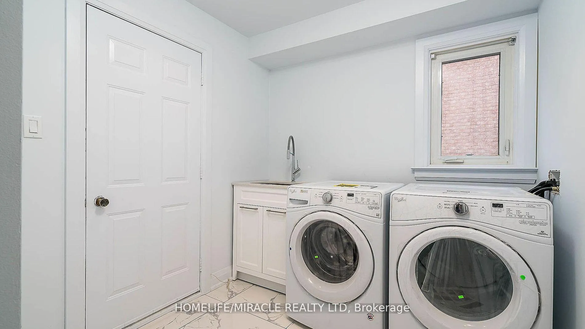 Photo 35 of Unit Upper, 157 Valeria Boulevard, Vaughan, East Woodbridge — HOMEH