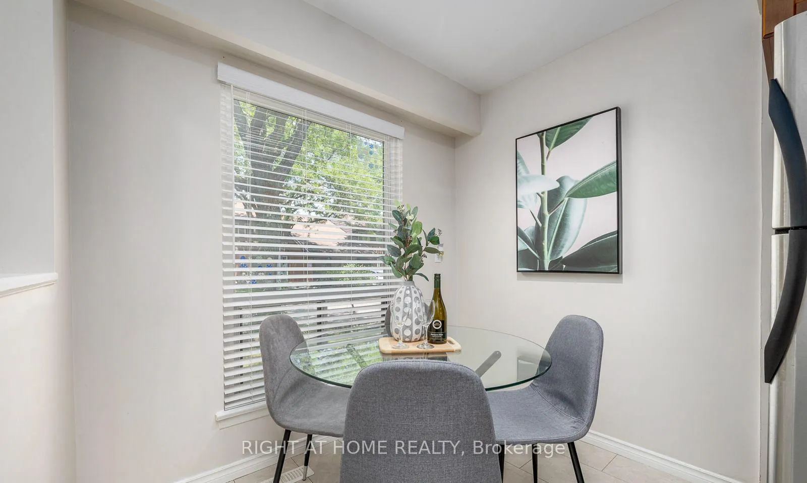 Photo 10 of Unit 91, 155 Glovers Road, Oshawa, Samac — HOMEH