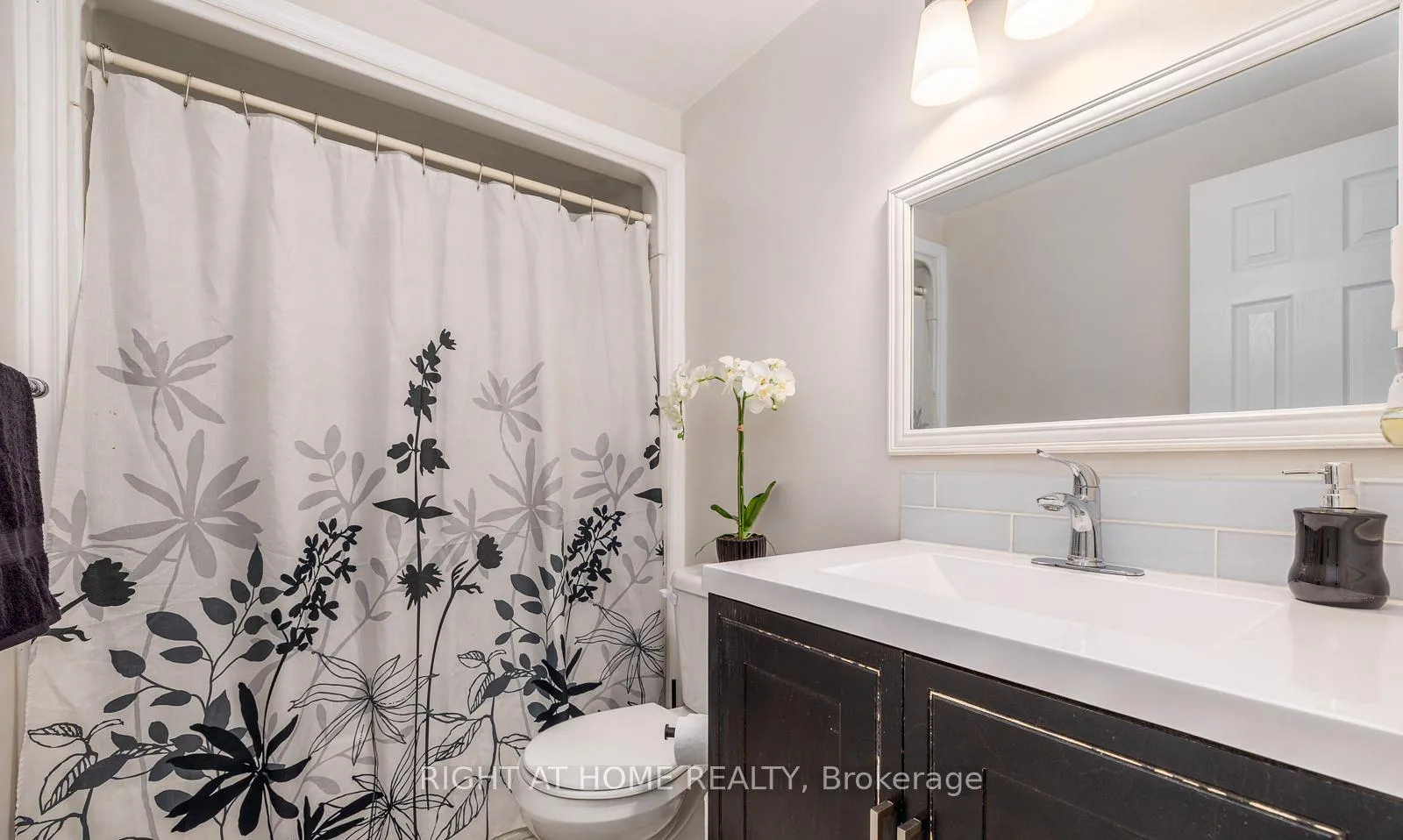 Photo 16 of Unit 91, 155 Glovers Road, Oshawa, Samac — HOMEH