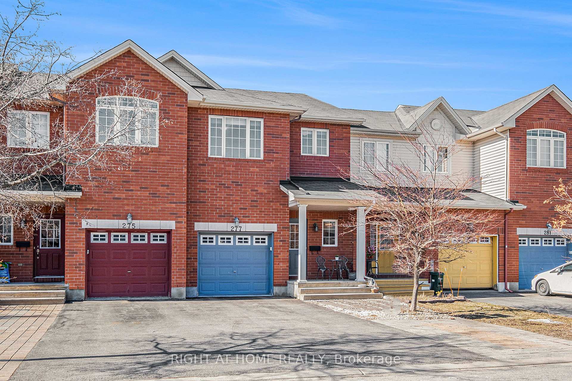 Photo 1 of 277 Macoun Circle, Ottawa, Hunt Club Park/Greenboro — HOMEH