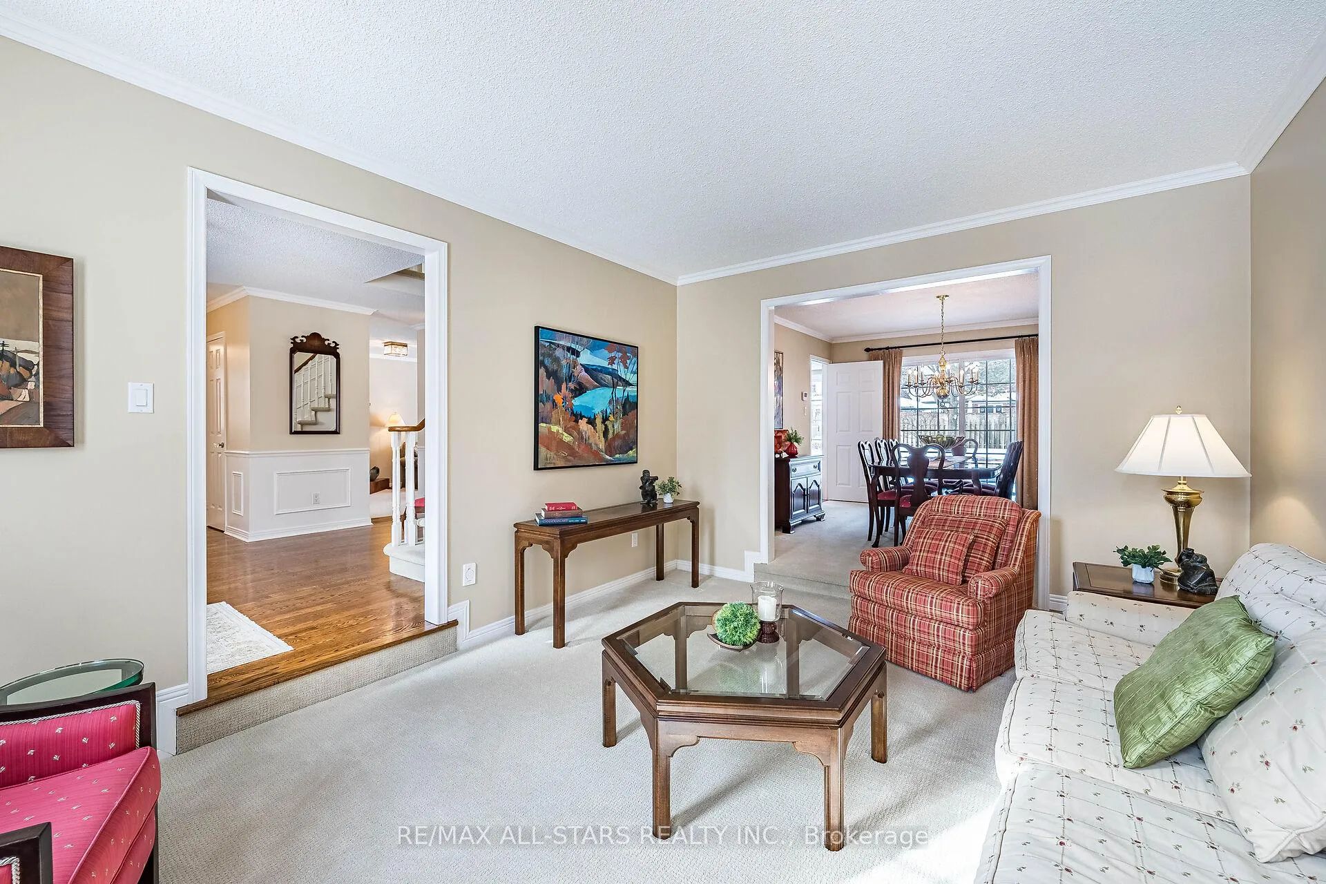 Photo 9 of 24 Ferndell Circle, Markham, Unionville — HOMEH