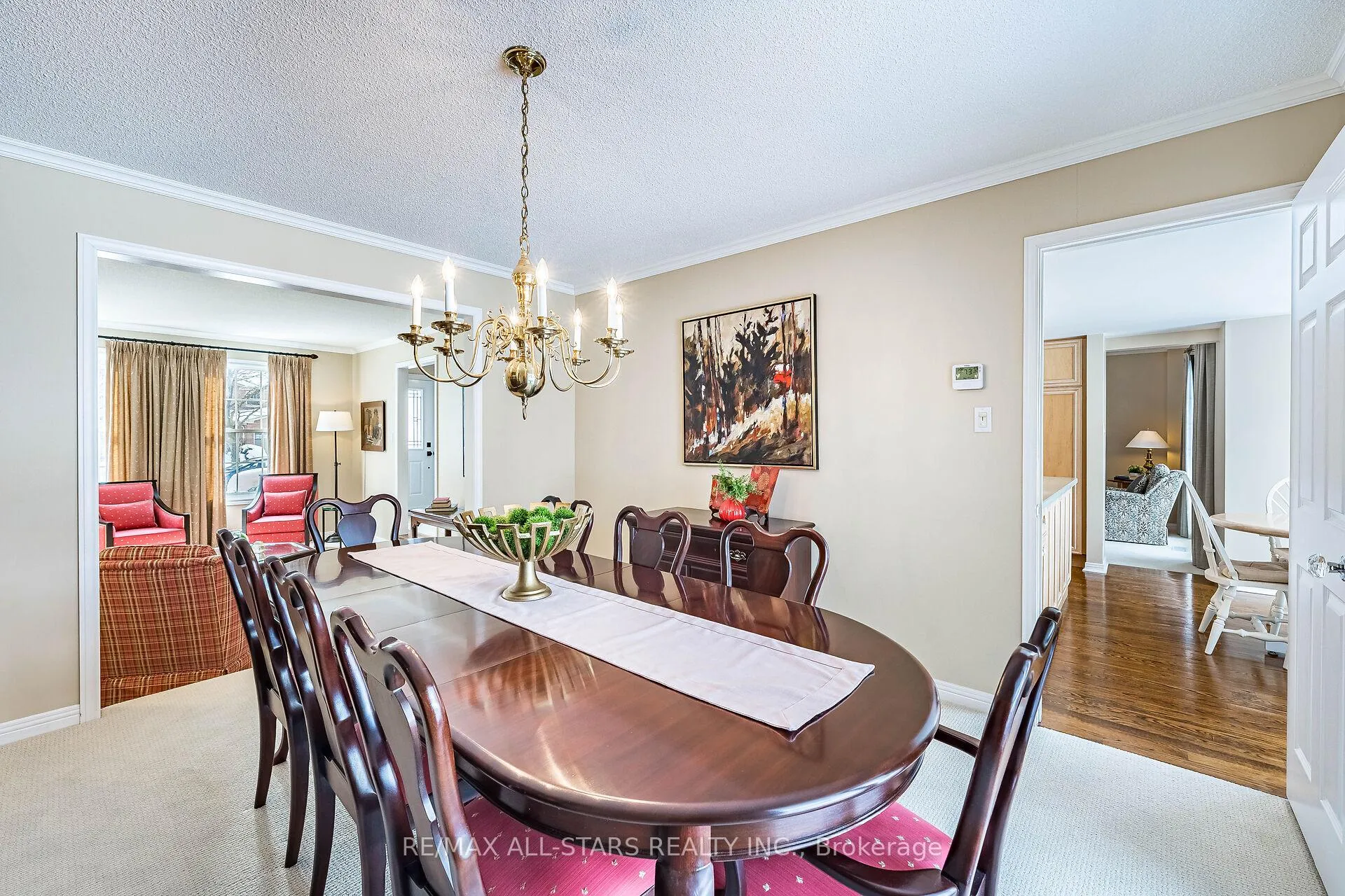 Photo 12 of 24 Ferndell Circle, Markham, Unionville — HOMEH