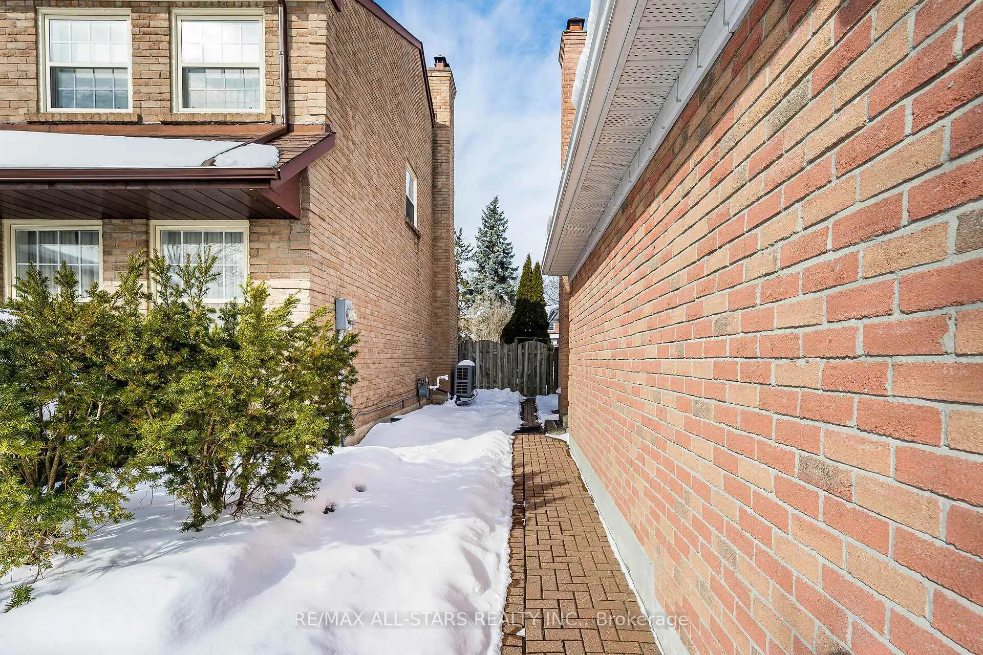 Photo 46 of 24 Ferndell Circle, Markham, Unionville — HOMEH