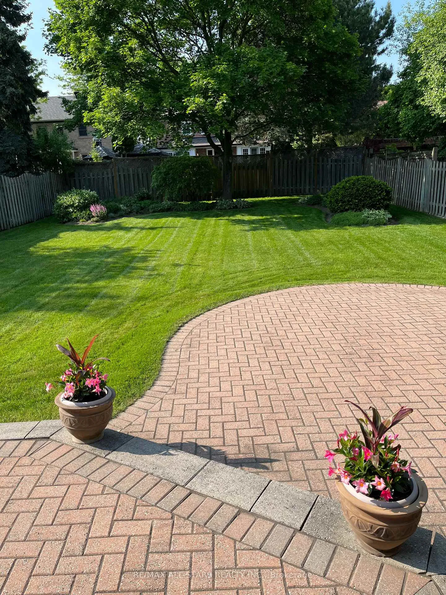 Photo 49 of 24 Ferndell Circle, Markham, Unionville — HOMEH