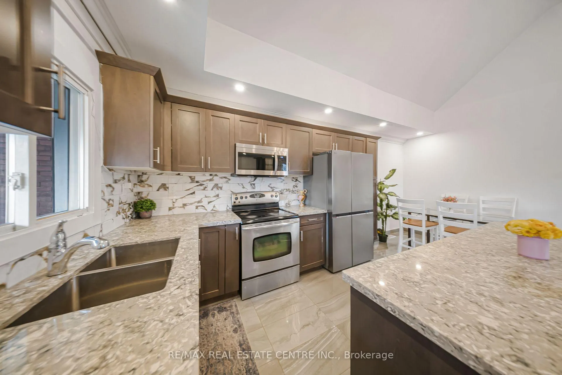Photo 10 of 118 Cope Street, Hamilton, Homeside — HOMEH