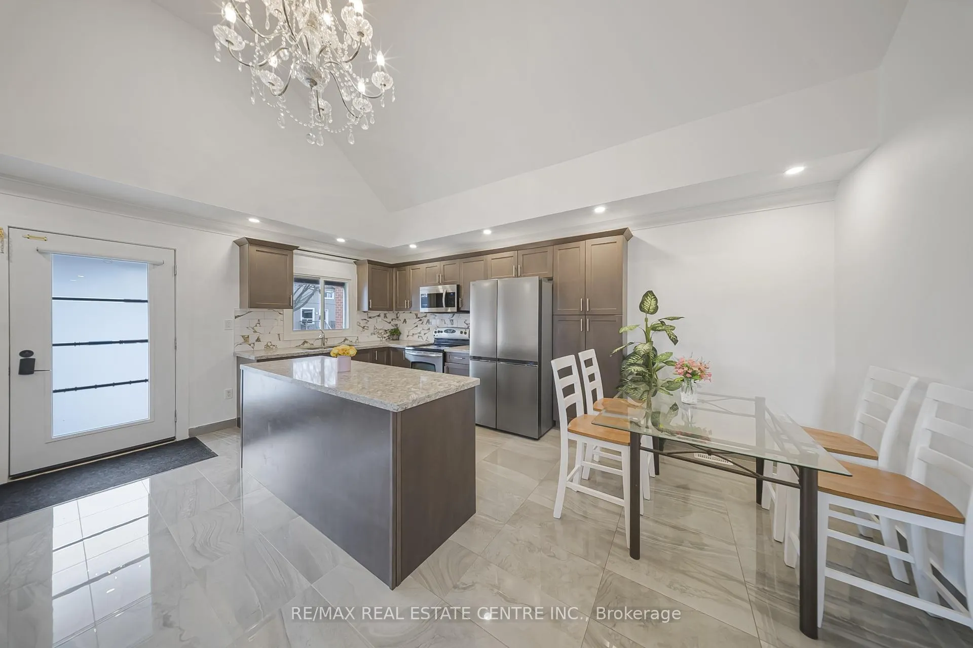 Photo 13 of 118 Cope Street, Hamilton, Homeside — HOMEH