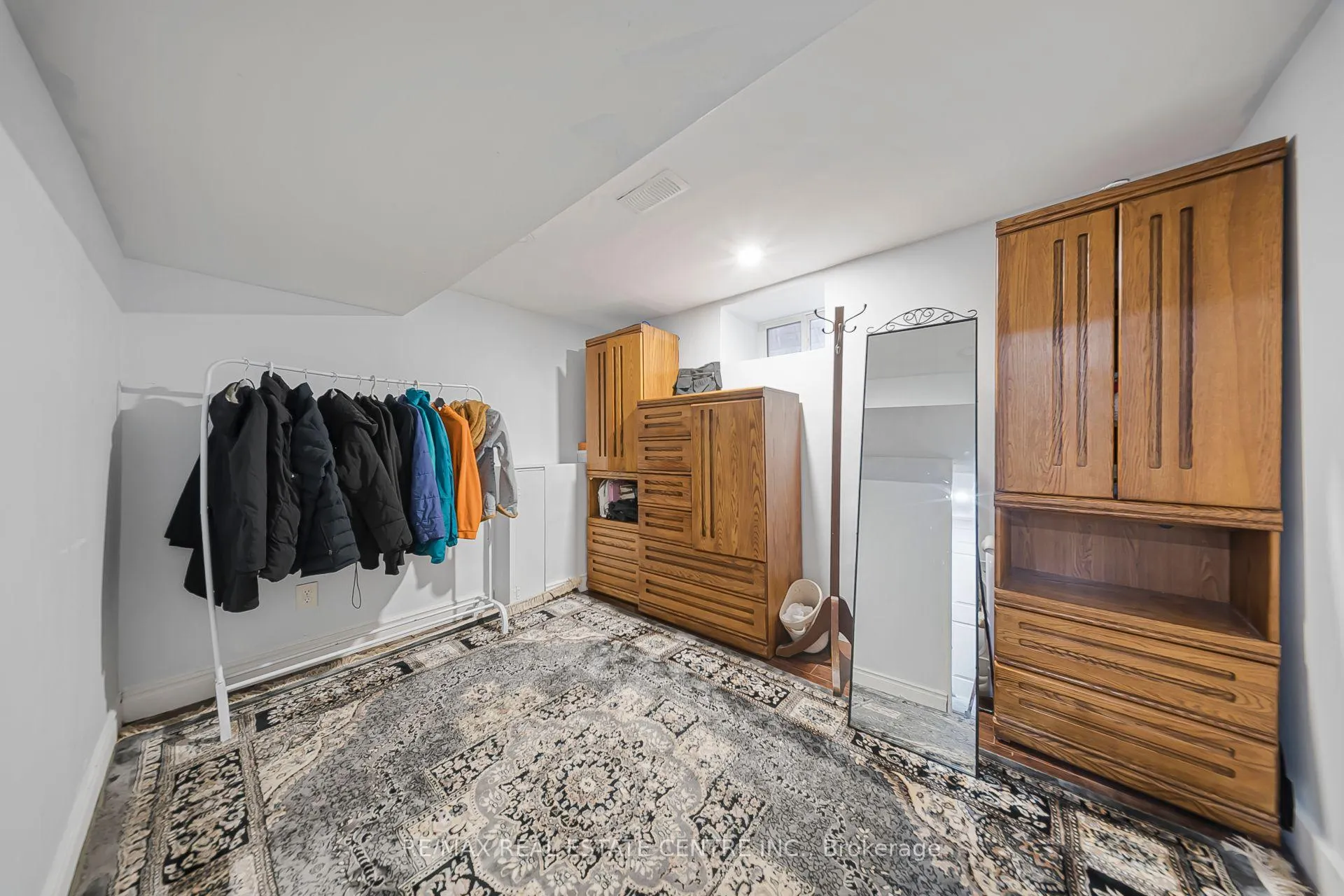 Photo 35 of 118 Cope Street, Hamilton, Homeside — HOMEH