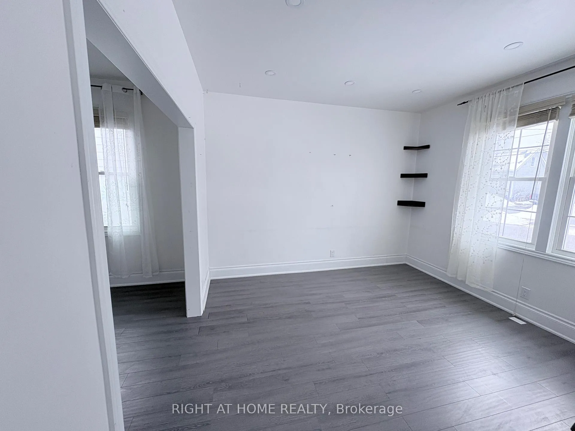 Photo 2 of Unit Main, 144 Conant Street, Oshawa, Lakeview — HOMEH