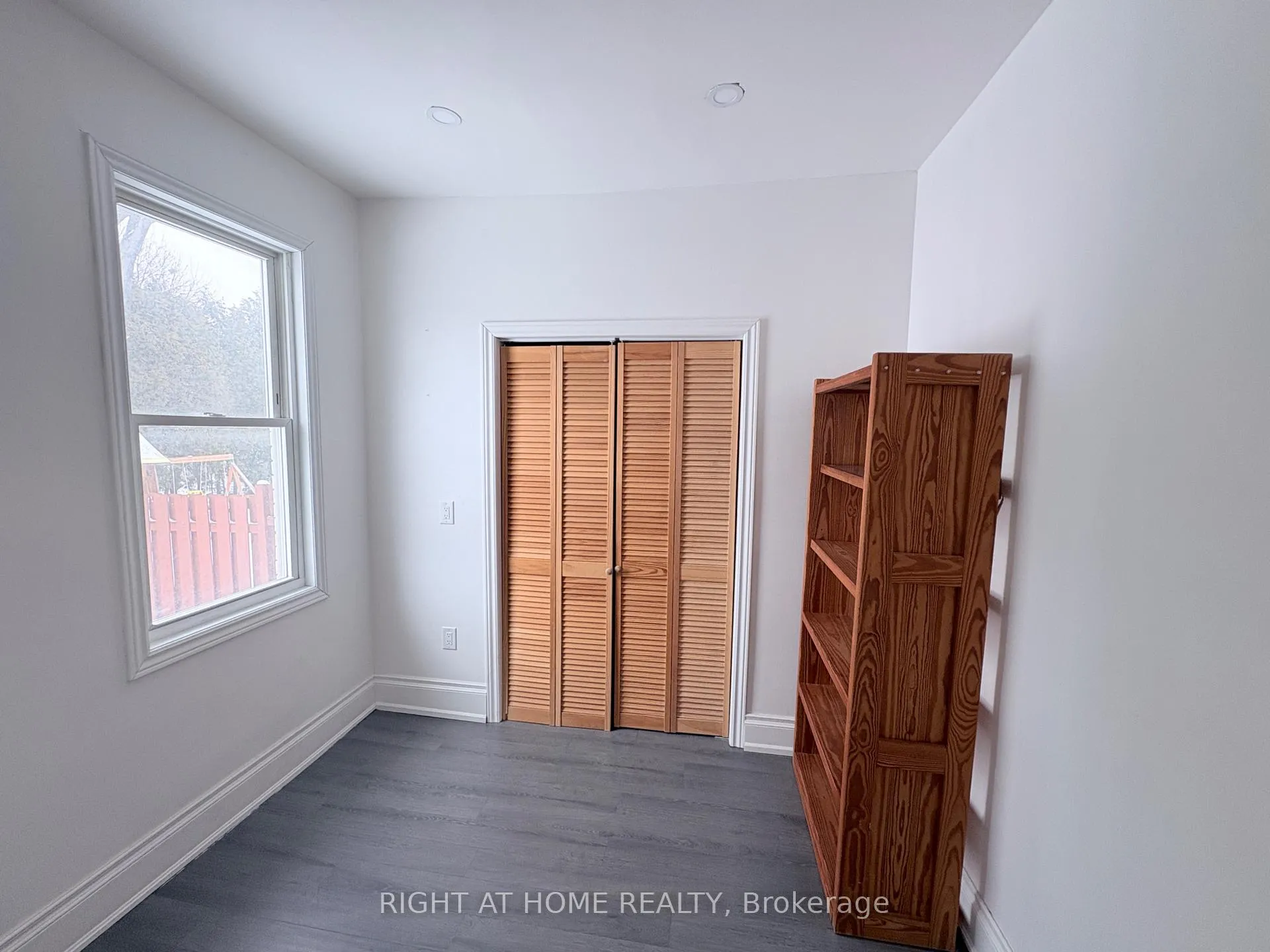 Photo 10 of Unit Main, 144 Conant Street, Oshawa, Lakeview — HOMEH
