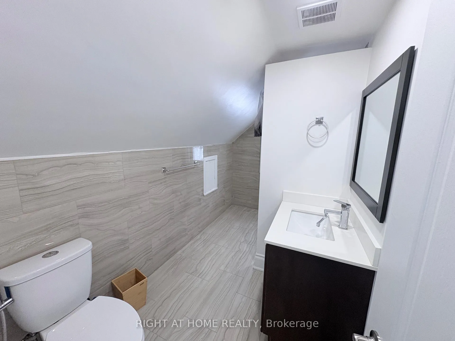 Photo 19 of Unit Main, 144 Conant Street, Oshawa, Lakeview — HOMEH
