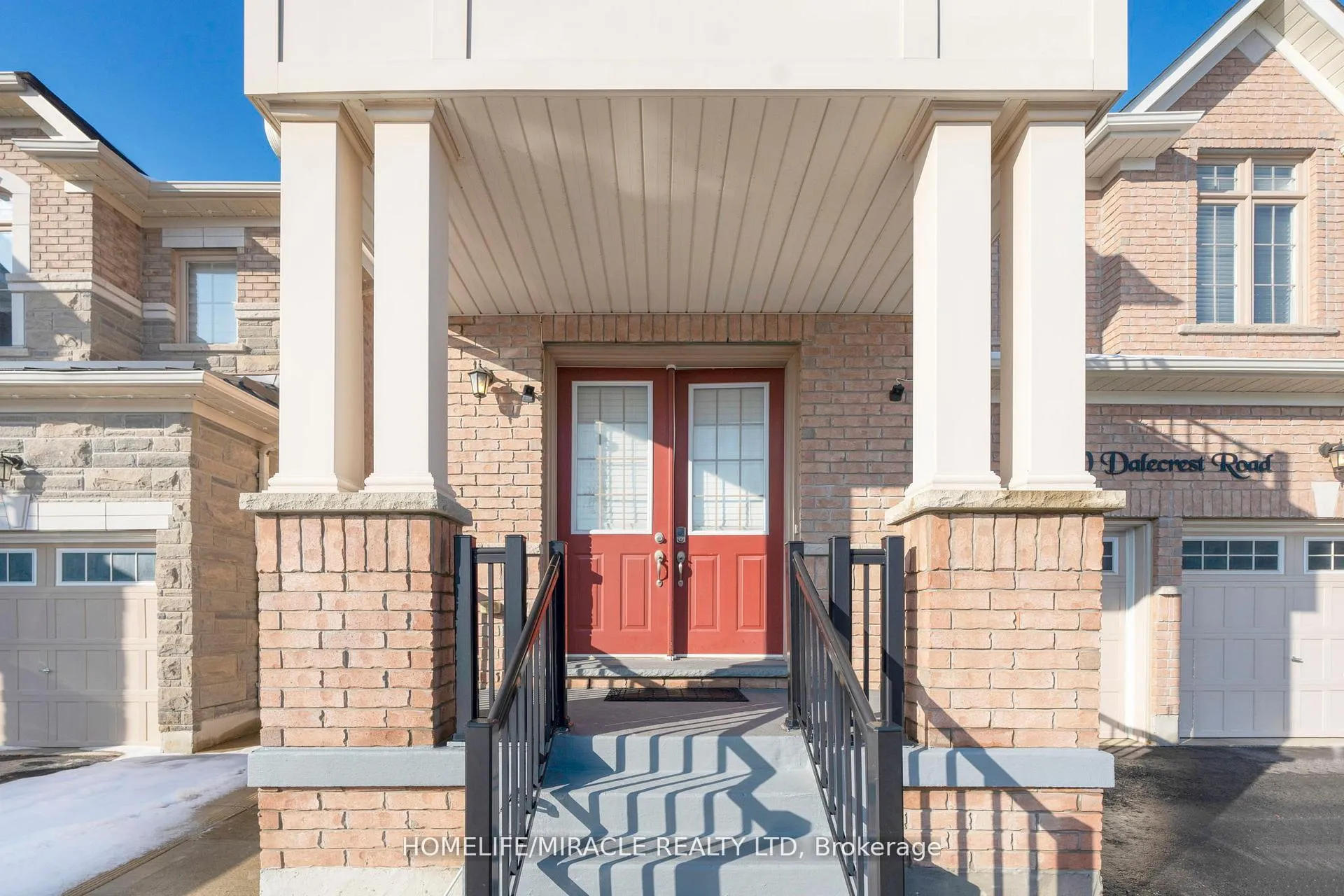 Photo 7 of 10 Dalecrest Road, Brampton, Credit Valley — HOMEH