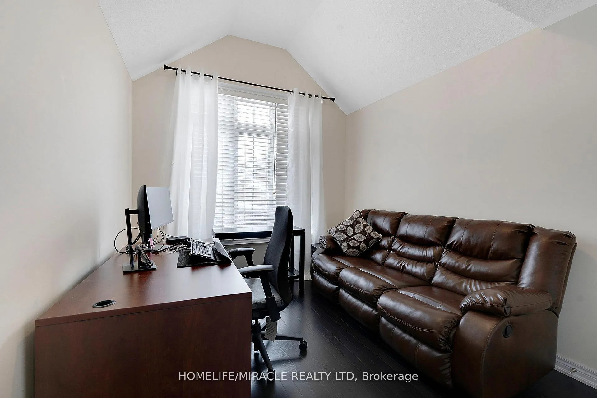 Photo 21 of 10 Dalecrest Road, Brampton, Credit Valley — HOMEH
