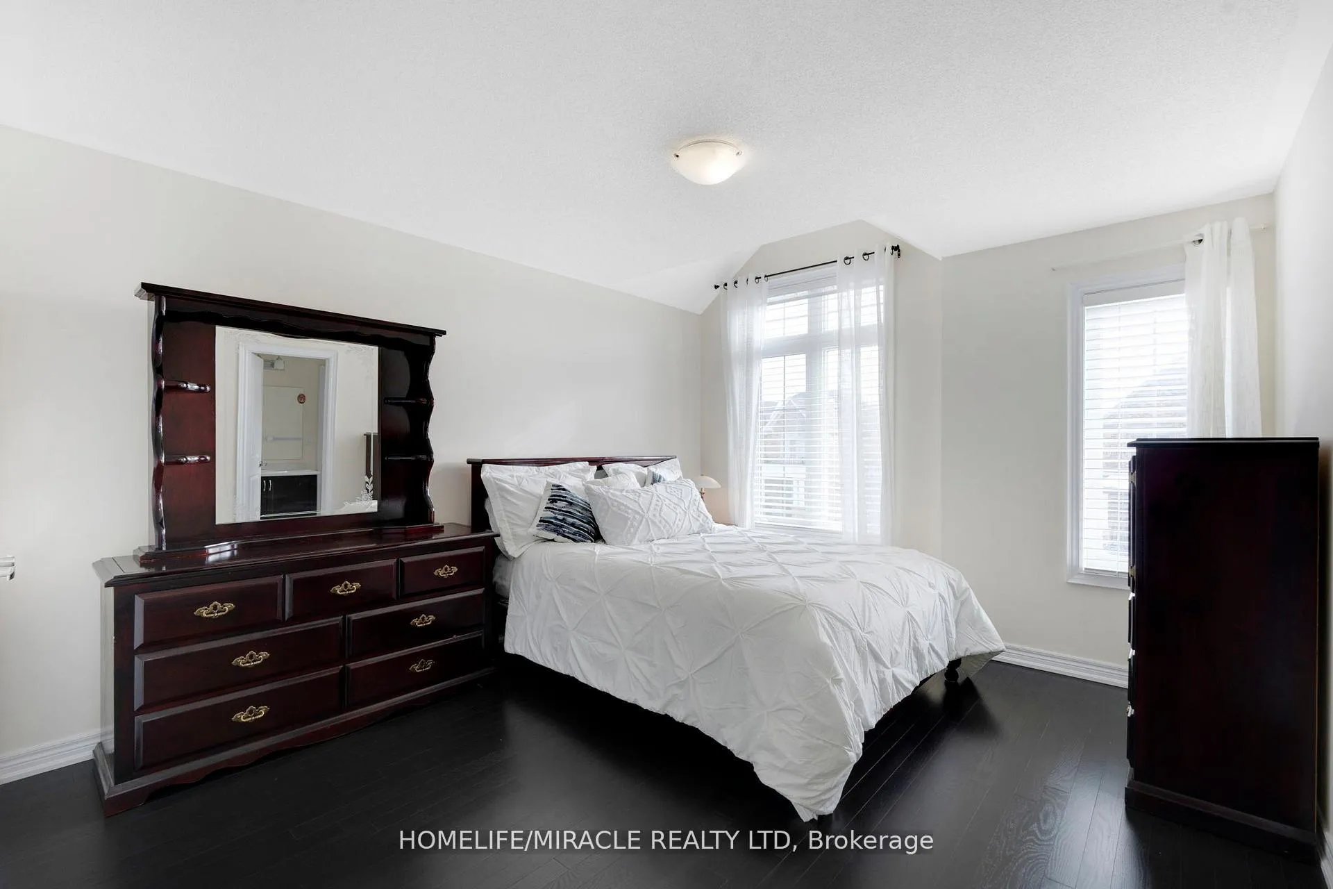 Photo 31 of 10 Dalecrest Road, Brampton, Credit Valley — HOMEH