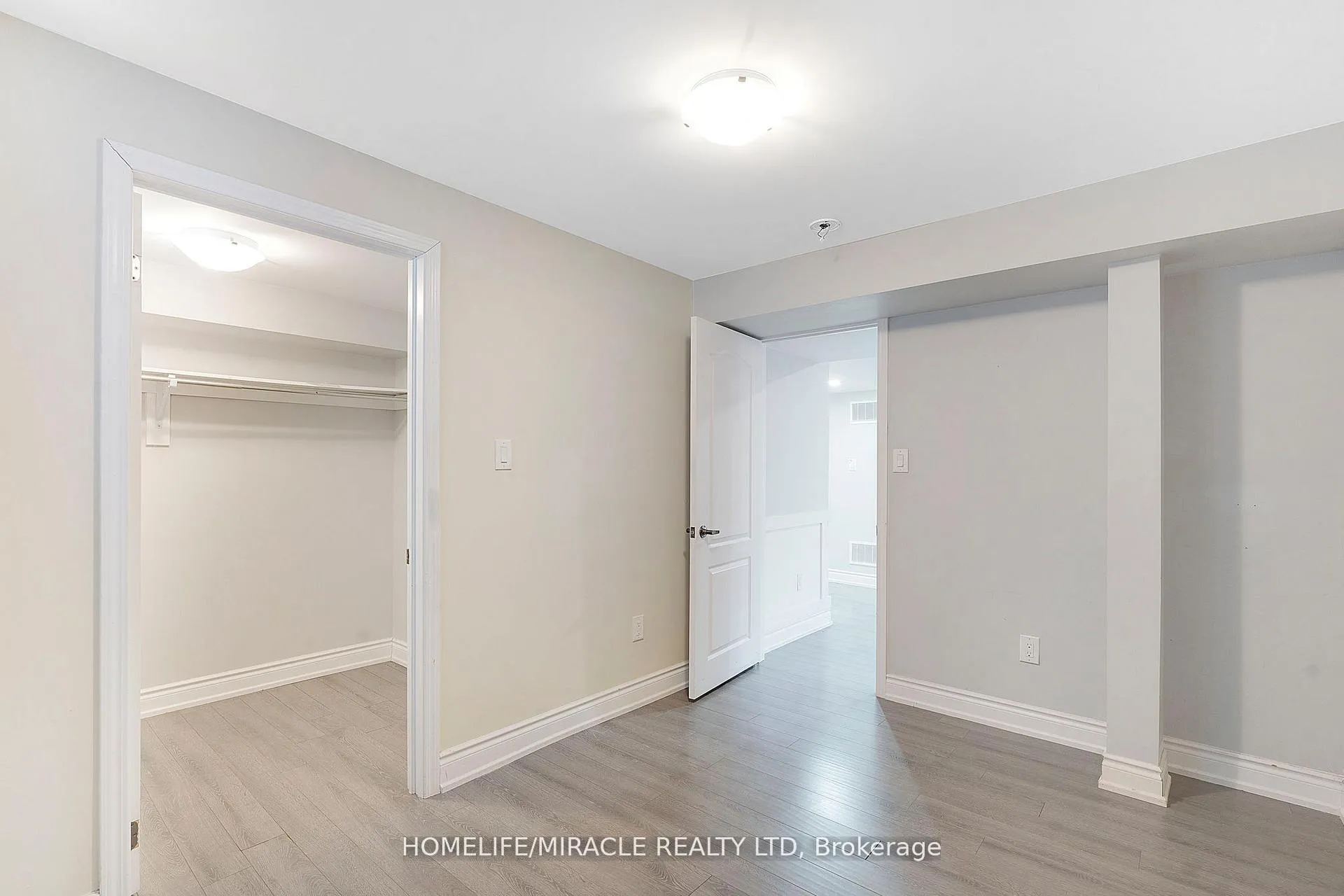Photo 40 of 10 Dalecrest Road, Brampton, Credit Valley — HOMEH