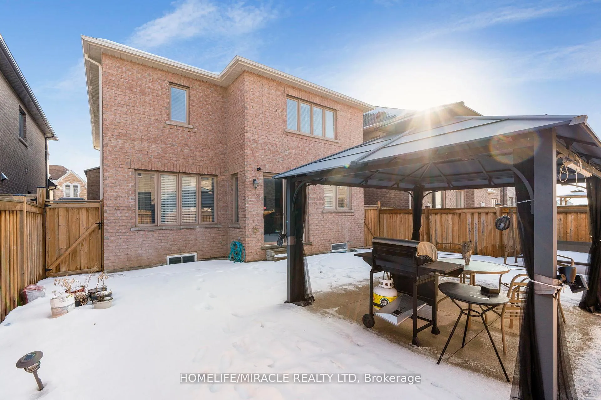 Photo 45 of 10 Dalecrest Road, Brampton, Credit Valley — HOMEH