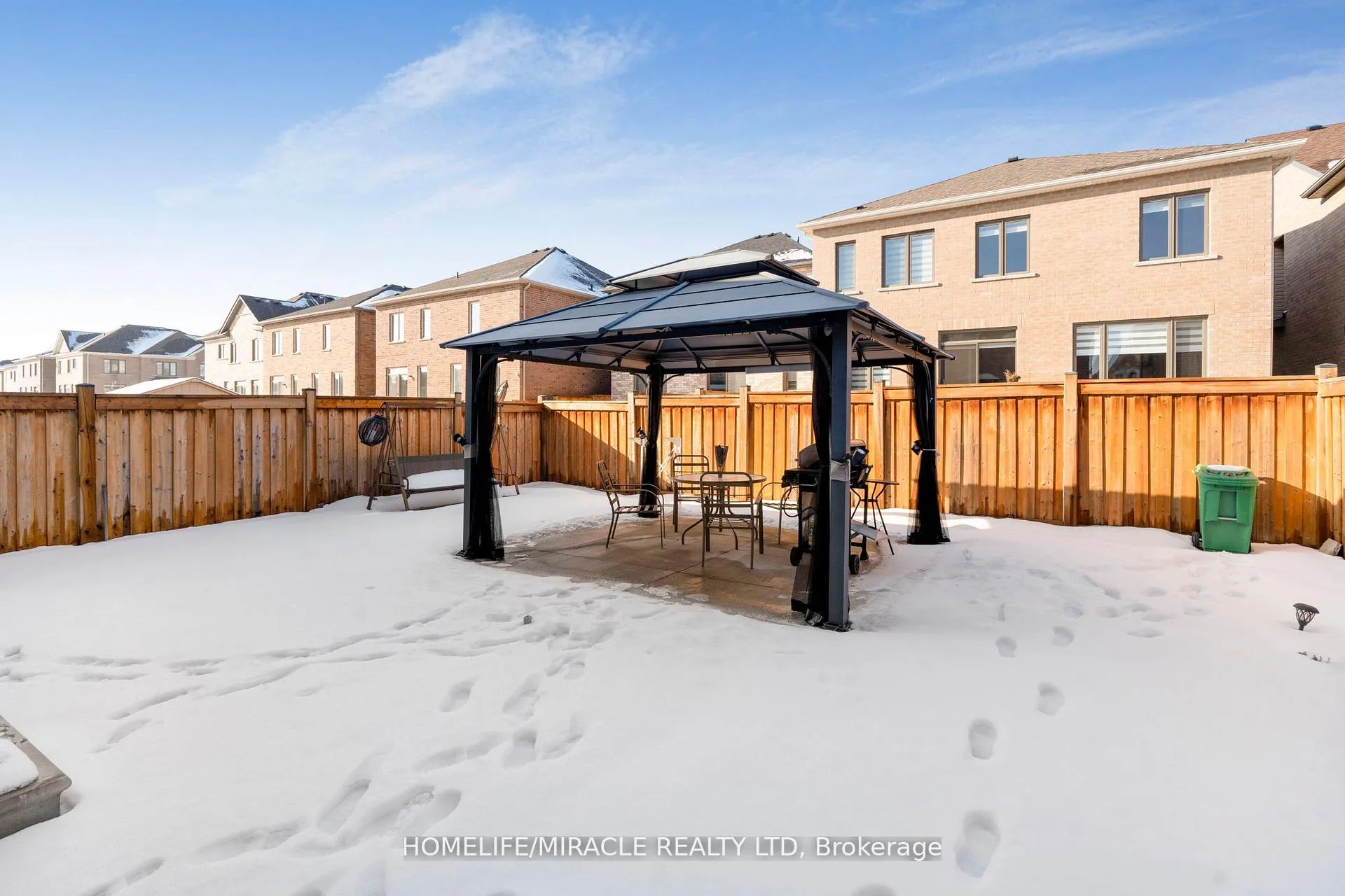 Photo 46 of 10 Dalecrest Road, Brampton, Credit Valley — HOMEH