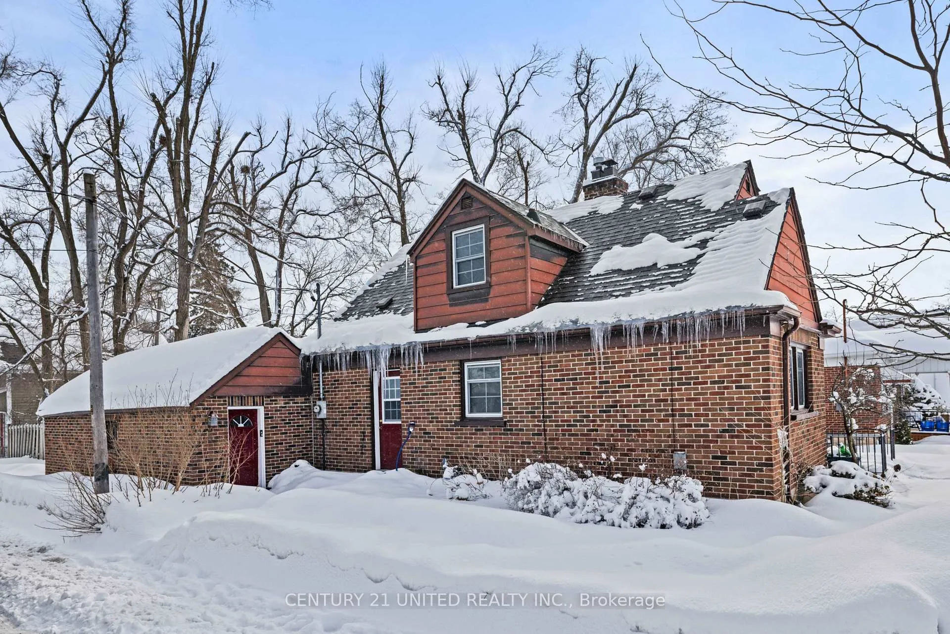 Photo 2 of 598 Donegal Street, Peterborough, Town Ward 3 — HOMEH