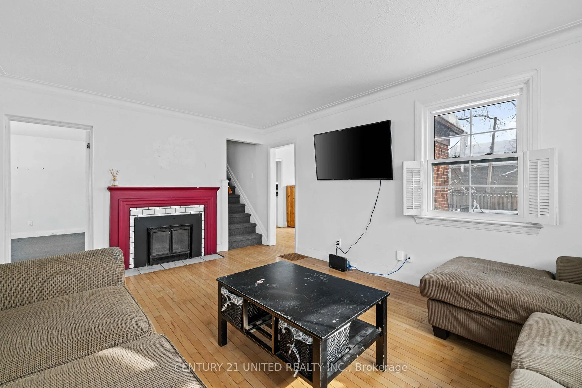 Photo 3 of 598 Donegal Street, Peterborough, Town Ward 3 — HOMEH