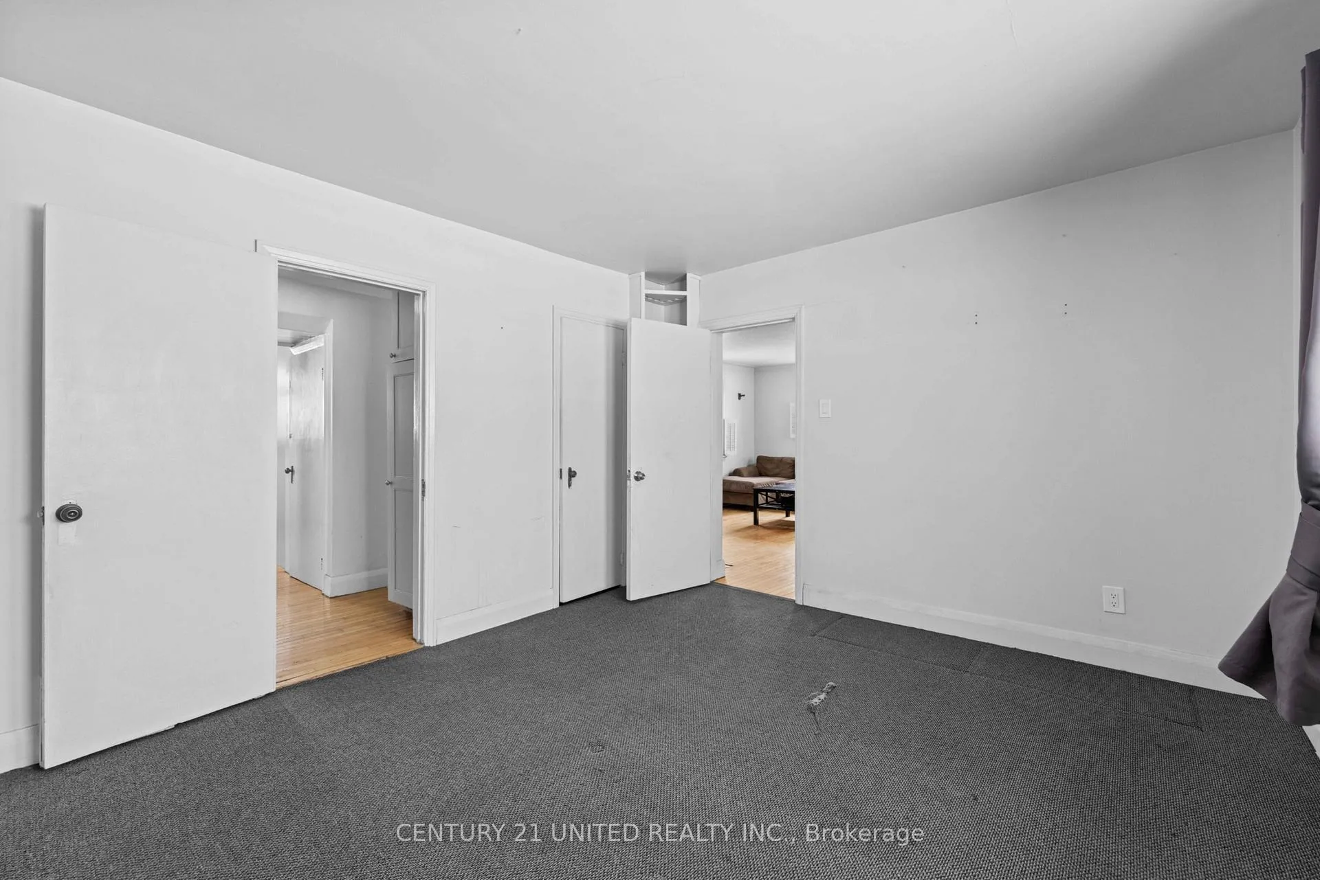 Photo 12 of 598 Donegal Street, Peterborough, Town Ward 3 — HOMEH
