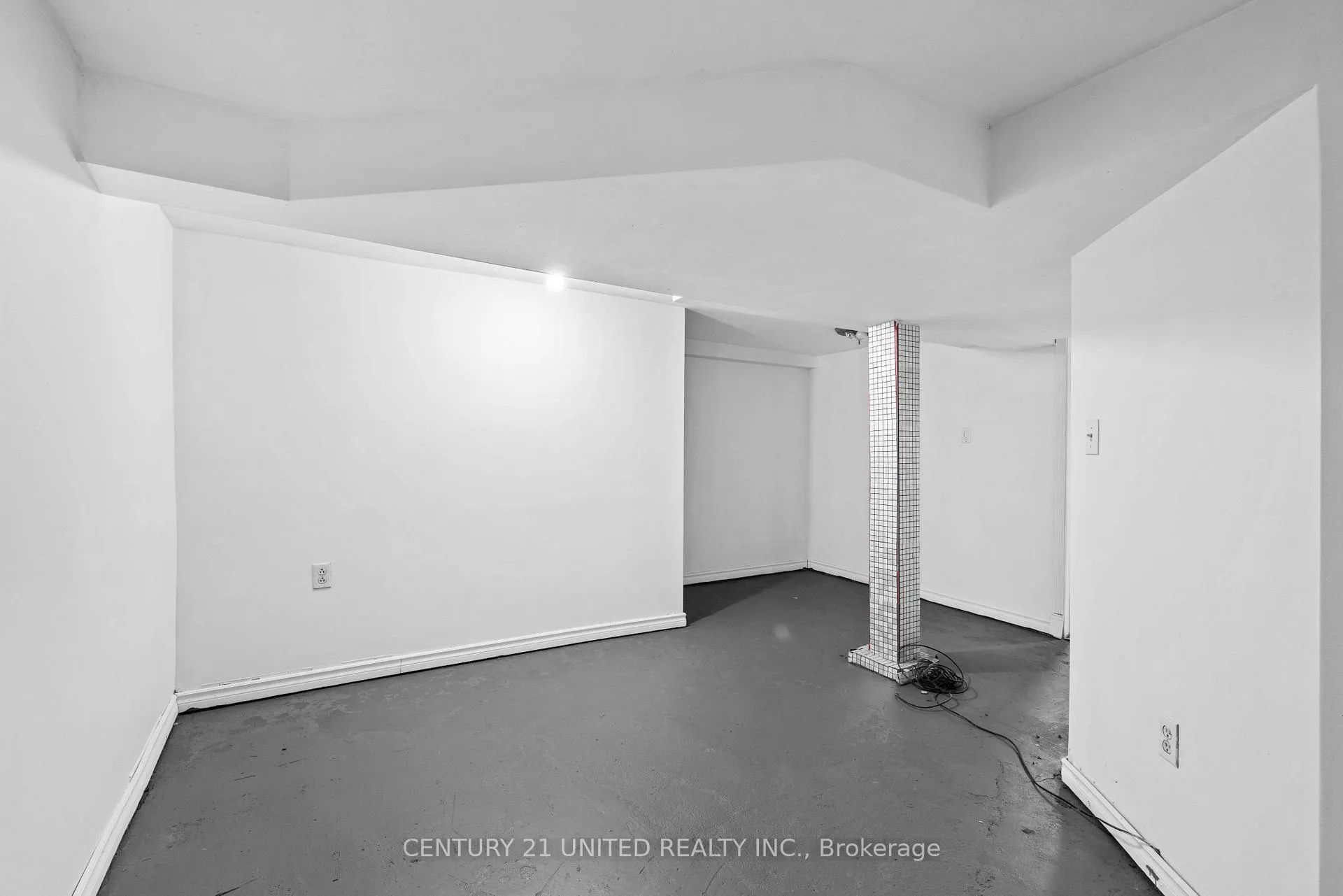 Photo 19 of 598 Donegal Street, Peterborough, Town Ward 3 — HOMEH