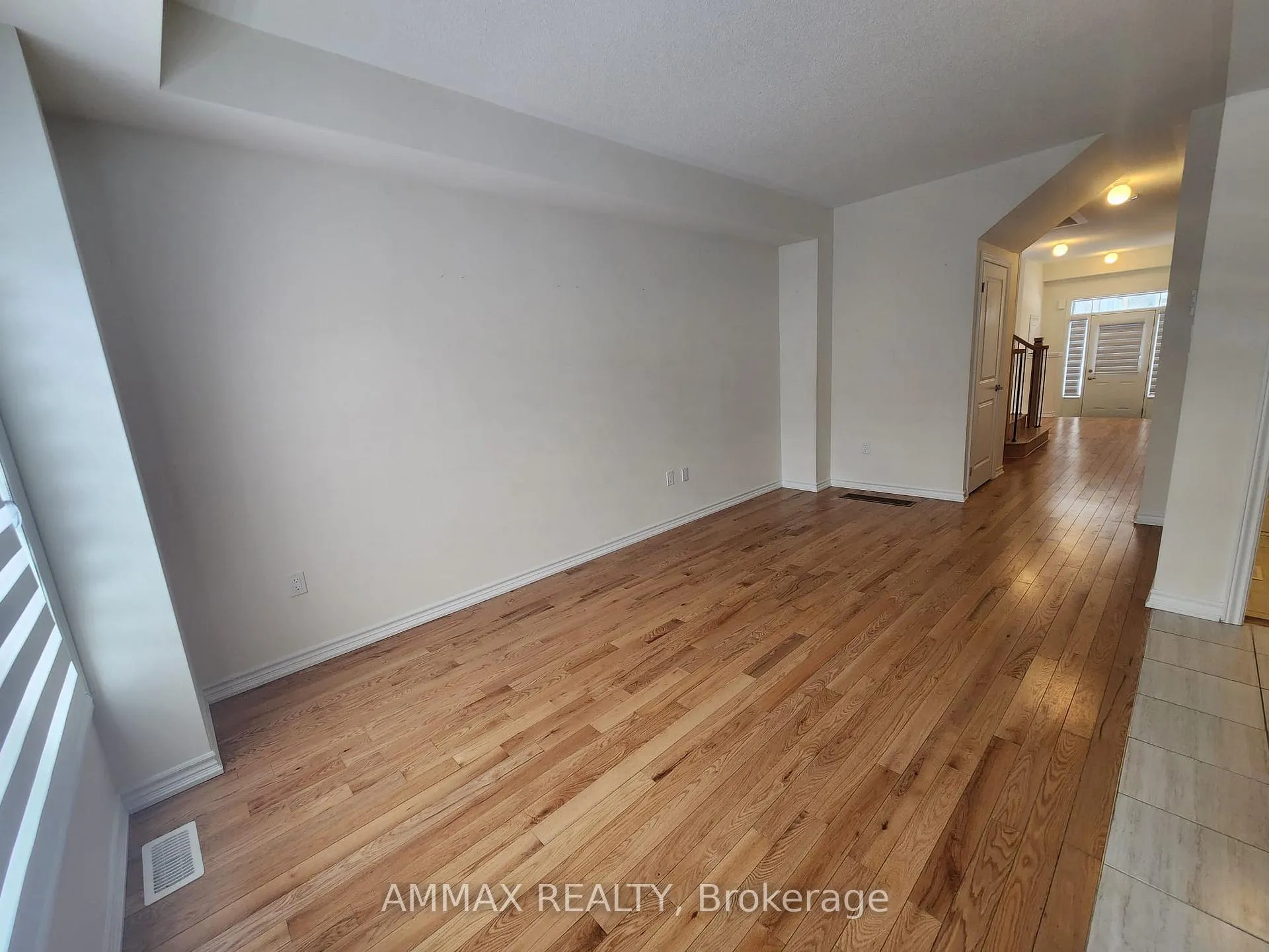 Photo 7 of 2517 Athena Path, Pickering, Rural Pickering — HOMEH