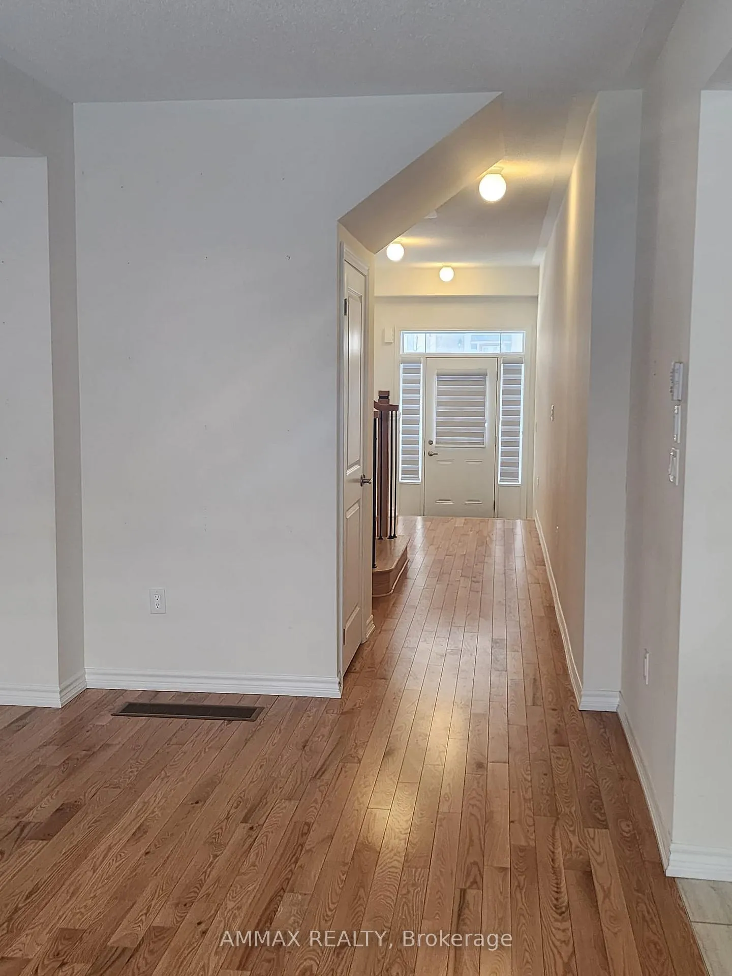 Photo 8 of 2517 Athena Path, Pickering, Rural Pickering — HOMEH