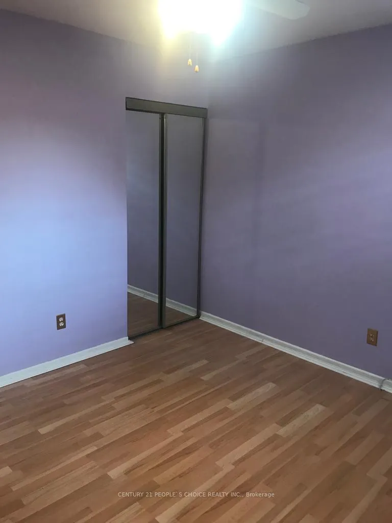 Photo 12 of Unit Main, 29 Flavian Crescent, Brampton, Southgate — HOMEH
