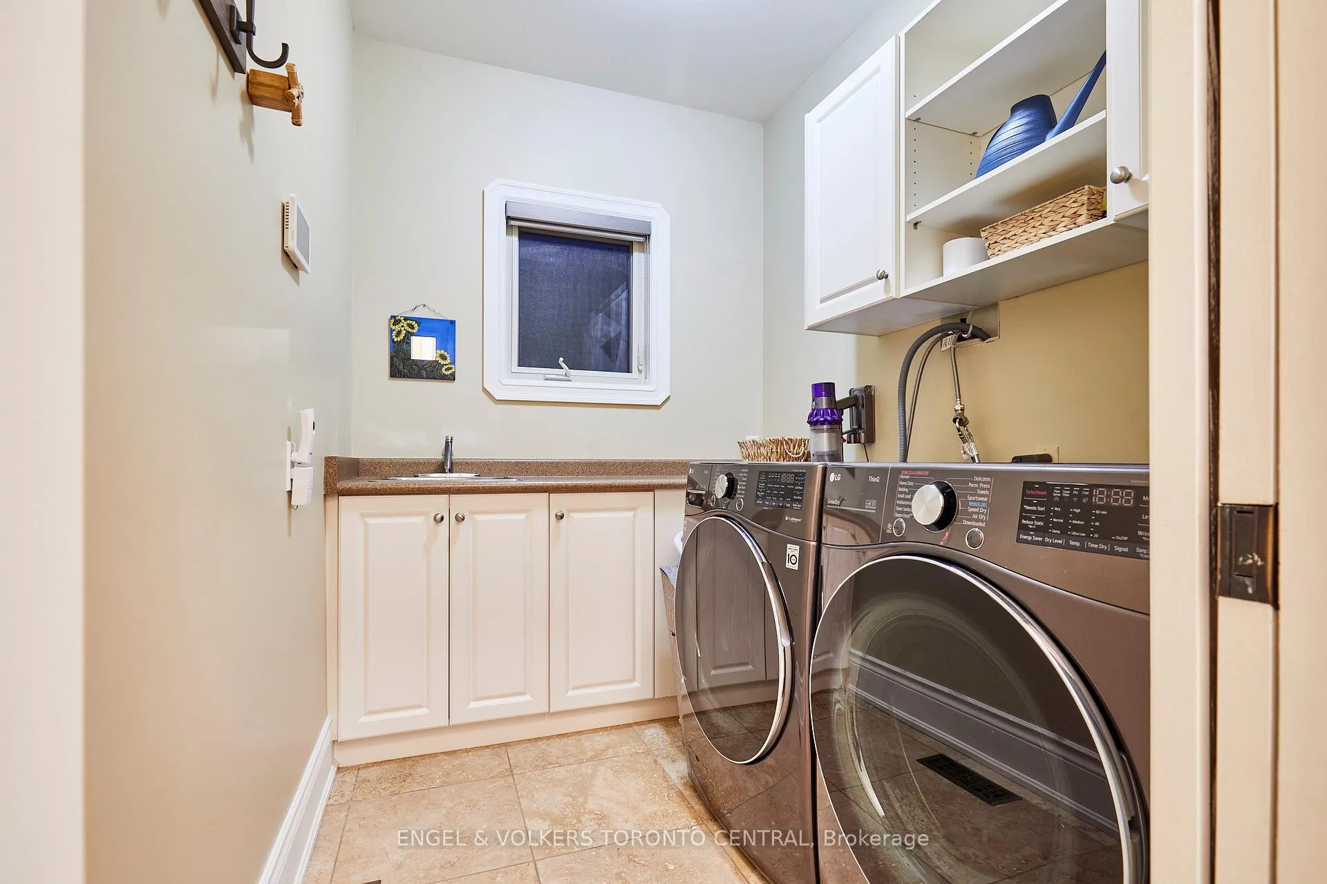 Photo 26 of 66 Varcoe Road, Clarington, Courtice — HOMEH
