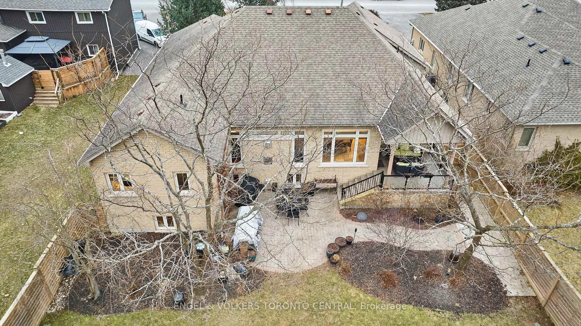 Photo 37 of 66 Varcoe Road, Clarington, Courtice — HOMEH